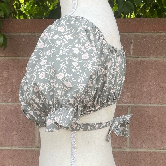 3 Pieces Size Medium Summer Tops Floral Print - Picture 6 of 16